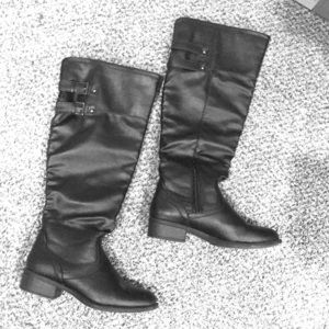 Tall black women’s boots